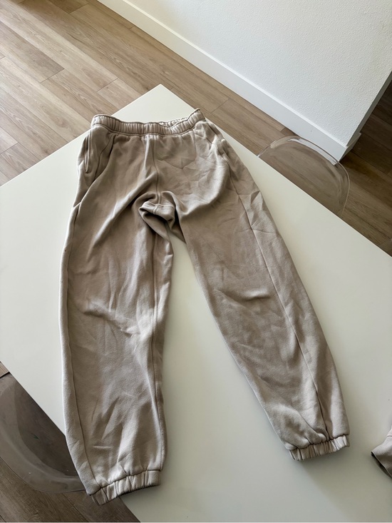 lululemon athletica Pants - Woman’s Taupe Jogger Pants - Comfortable Everyday Sweatpants